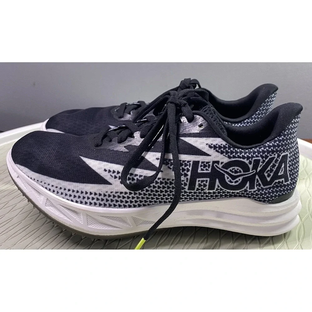 Hoka One One Unisex‎ Crescendo MD Running Sneaker Shoes, Black Men 4.5/Wom 6 EUC